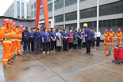 Z6尊龙凯时机械集团发展消防应急演练活动